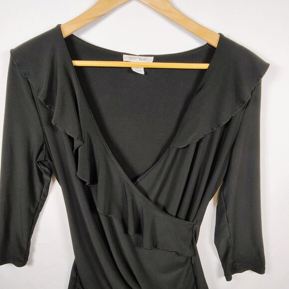 White House Black Market Women's Medium Ruffle V Neck Blouse - Picture 3 of 7